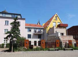 Backbord Und Steuerbord, hotel di Stralsund