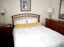 Coral Reef Inn & Condo Suites, beach hotel in Alameda