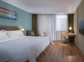 Vienna 3 Best Hotel (Haikou Chengmai Old Town Store)