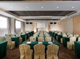 Vienna Hotel(Foshan Nanzhuang Ceramic Headquarters )