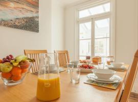 Sea Glimpses with free parking and garden, self catering accommodation in Broadstairs