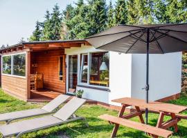 Domki Letniskowe Pod Orzechem Dziwnówek-Wrzosowo, hotel v destinaci Wrzosowo