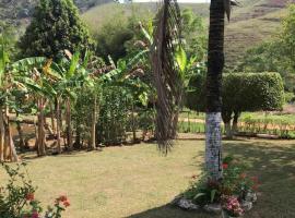 Rancho Luna D'oro - Ótimo lugar para descansar, casa en Santo Antonio do Aventureio