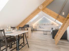 Appartement entier - Toile tendue - Wifi, hotel in Pontarlier