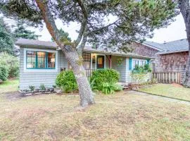 Seaside Classic Cozy Bungalow