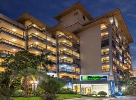 Holiday Inn Express Haikou West Coast by IHG, hotel 3 bintang di Haikou