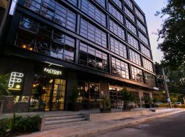 Factory Lofts Hotel, ξενοδοχείο σε Μεδεγίν