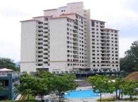 Lumut Valley Condominium، بيت عطلات شاطئي في لوموت