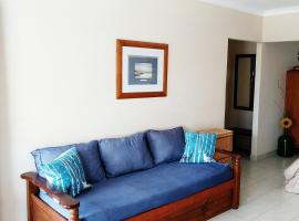 EL REFUGIO 1 CUADRA COSTA,COCHERAS, CALEFACCIÓN,PARRILLAS,ROPA DE CAMA,WIFI, IMPECABLE FARO MOGOTES SOLO PAREJAS y FAMILIAS, hotel en Mar del Plata