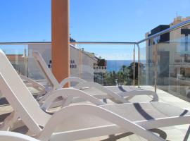 Apartamentos Guerrero: Torre del Mar'da bir otel