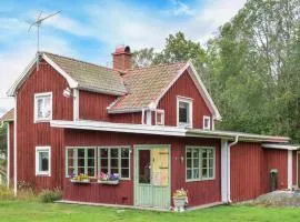 Lovely Home In Ankarsrum With Wifi