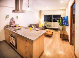 Resort Style Condo near heart of AQP - Gym, Pool & Netflix, hotel in Arequipa