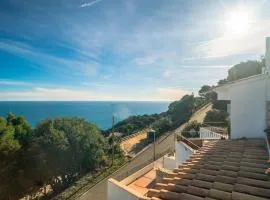 ST-33 BEGUR SA TUNA 2 PAX