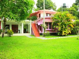 Marari Nest Beach Homestay, hotel di Mararikulam