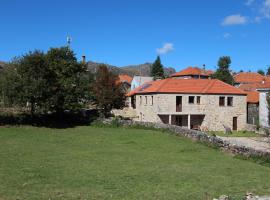 Casa Fonte Do Laboreiro, готель у місті Каштру-Лаборейру