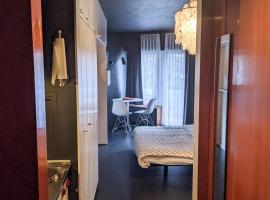 Z Studio - next door to Vals Therme, ubytování s lázní onsen v destinaci Vals