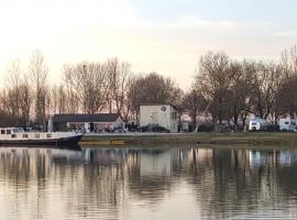 CAMPING LES HERLEQUINS, campground in Losne