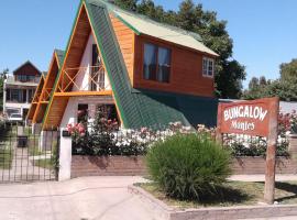 Bungalow Montes, hotel di El Bolson