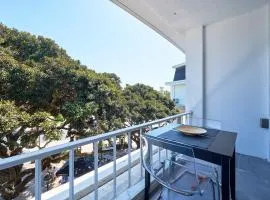 Estoril BeachFront Balcony apartment