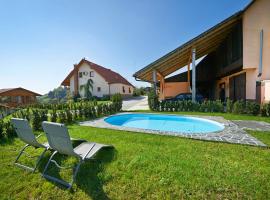 Farmhouse Lipoglav, hotel sa Loče pri Poljčanah