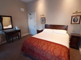 JBs Bar & Guest Accommodation, hotel sa Kilkenny