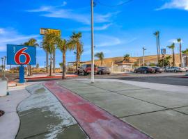 Motel 6-Westley, CA, hotel Westleyben