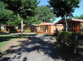 Camping Berceo, hotel with parking in Berceo