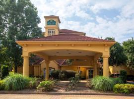 La Quinta by Wyndham Charlotte Airport South, hotel in Charlotte