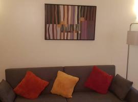 Garland Modern House With Parking & Garden Croydon, hotel en Croydon