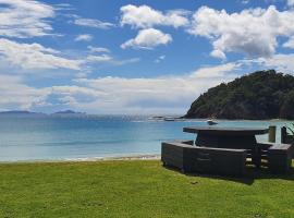 Waetford Road Lodge, hotel with parking in Matapouri