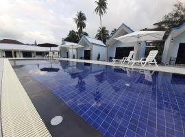 CC Beach Resort, hotel em Khanom