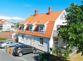 5 person holiday home in LYSEKIL, boende vid stranden i Lysekil