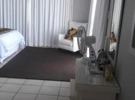 Casa Do Mar Guest House, δωμάτιο σε οικογενειακή κατοικία σε Praia do Tofo