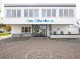 Das Gästehaus Puschendorf โรงแรมที่มีที่จอดรถในPuschendorf