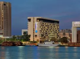 Radisson Blu Hotel, Dubai Deira Creek