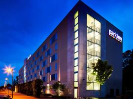 Park Inn by Radisson Frankfurt Airport, hotel a Francoforte sul Meno