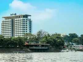 Radisson Blu M'Bamou Palace Hotel, Brazzaville