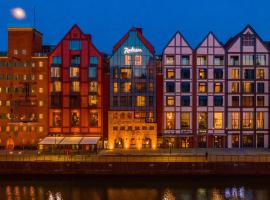 Radisson Hotel & Suites, Gdansk, Wyspa Spichrzów, spa hotel in Gdańsk