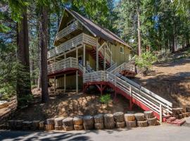 Cozy Hideaway B, hotell i Yosemite West