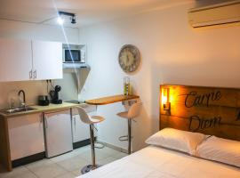 CHARMANT STUDIO DE STANDING GOSIER, hotel in Le Gosier