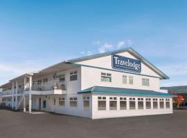 Travelodge by Wyndham Salmon Arm BC: Salmon Arm şehrinde bir otel