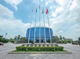 JinKe Eteem Hotel, hotel v Cun-i