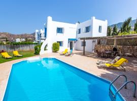 Villa Clarissa & Carmel View, hotel in Paphos