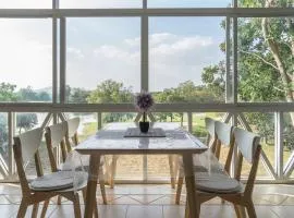 Golf View Suite Private Apartment Khao Yai
