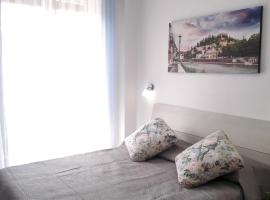 MinihouseLarissa diVerona, hotel v destinaci Verona