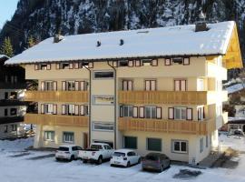 Appartamenti Col Rodella, hotel en Campitello di Fassa