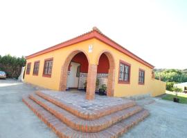 ENTRE NARANJOS, Villa in Los Barrios