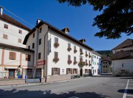 Albergo Alle Alpi – hotel w mieście Comeglians