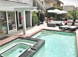 Stunning home near lake, hotel com piscinas em Mission Viejo