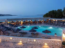 Saint Andrea Seaside Resort, hotel near Venetian Harbour and Castle, Naousa